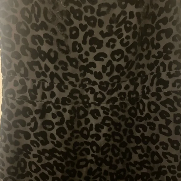 Black dress with black cheeta prints - Picture 2 of 3